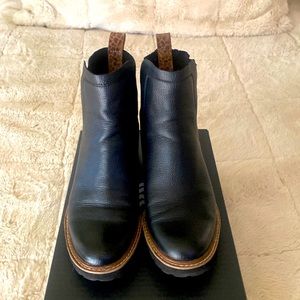 Black Dolce Vita Booties